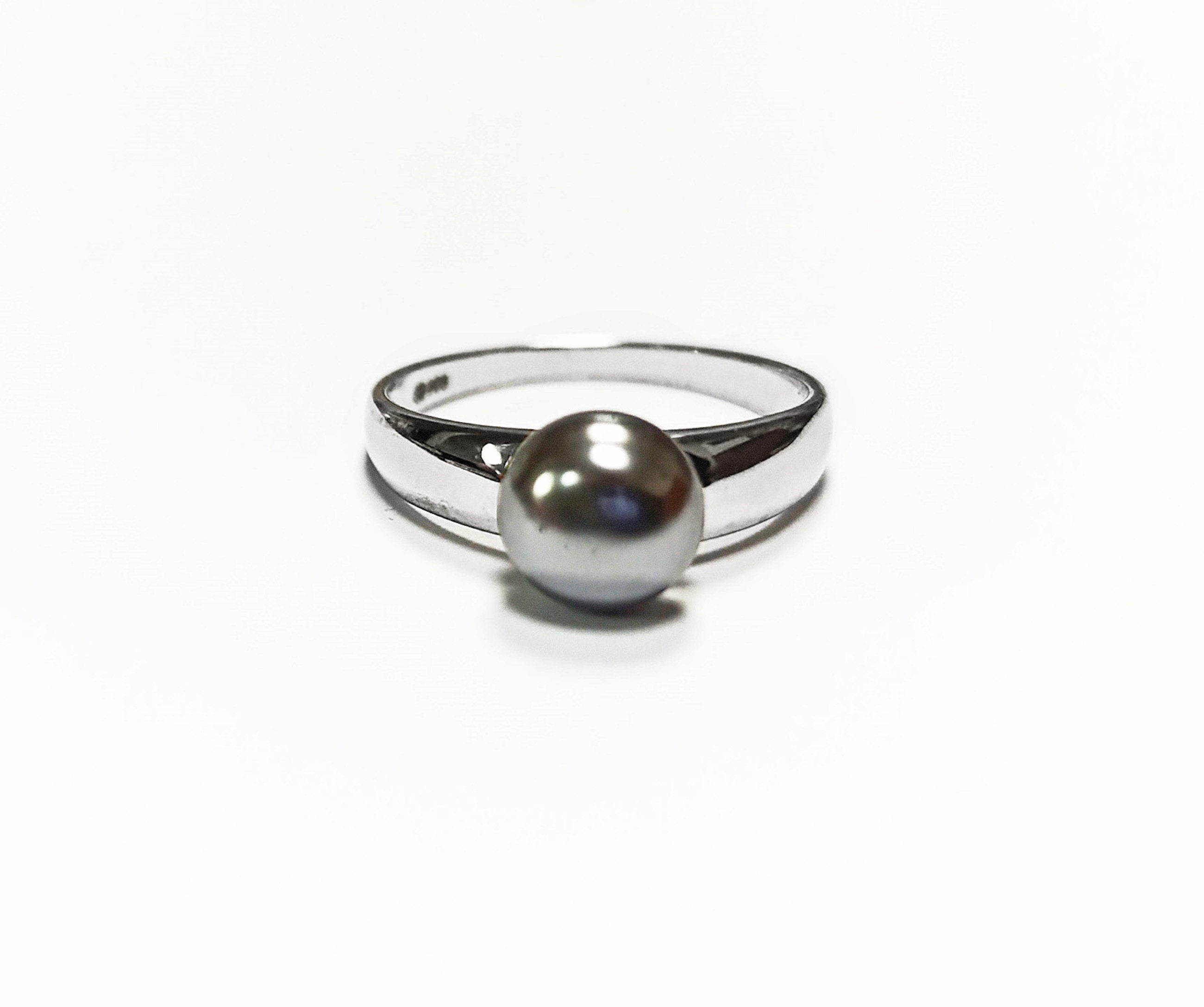 Black Pearl Solitaire Ring • Sterling Silver • Minimalist Contemporary Shell Pearl Jewelry for Women • Perfect for Daily Elegance or Gift