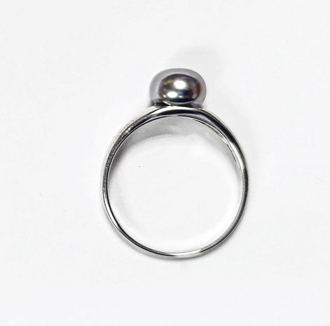 Black Pearl Solitaire Ring • Sterling Silver • Minimalist Contemporary Shell Pearl Jewelry for Women • Perfect for Daily Elegance or Gift
