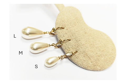 Teardrop Pearl Gold-Plated Earrings by KRAMIKE • Dangling Pearls in 3 Sizes • Timeless Women Jewelry • Classic Elegant Gift for Her • KE132