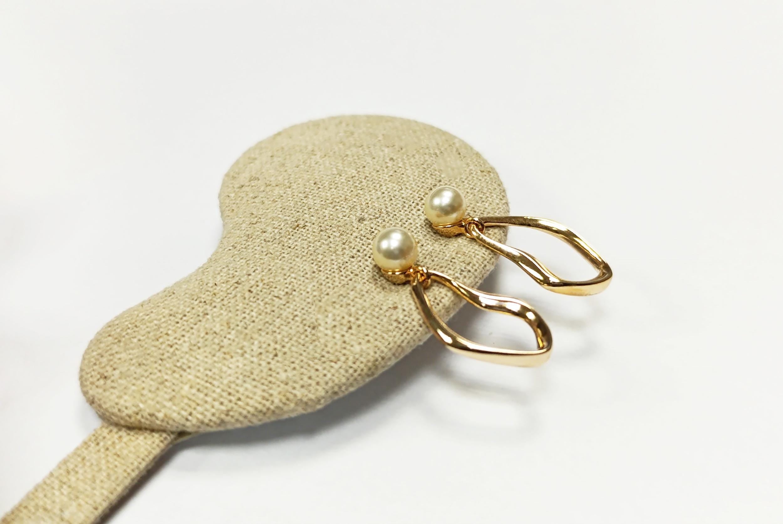 Elegant Pearl Drop Earrings by KRAMIKE • 18K Gold-Plated • Beautiful Jewelry for Wedding or Special Occasions for Her • Pearl Drop Earrings
