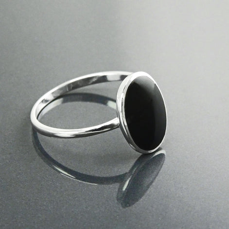 Oval Black Ring, Sterling Silver Ring, Ring with Flat Oval Stone, Genuine Onyx Gemstone, Small Everyday Ring, Modern Ring, Minimalist Ring
