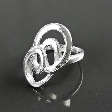 Sterling Silver Infinity Ring, Modern Minimalist Graphic Curl Jewelry