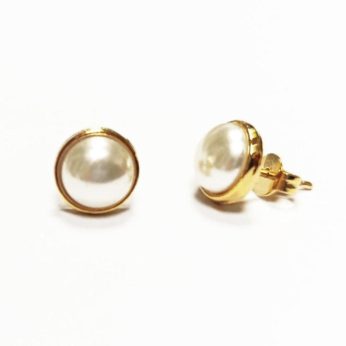 Classic Pearl Stud Earrings • 18K Gold-Plated Minimalist Round Bezel Setting • Elegant & Timeless Shell Pearl Design Jewelry for Everyday