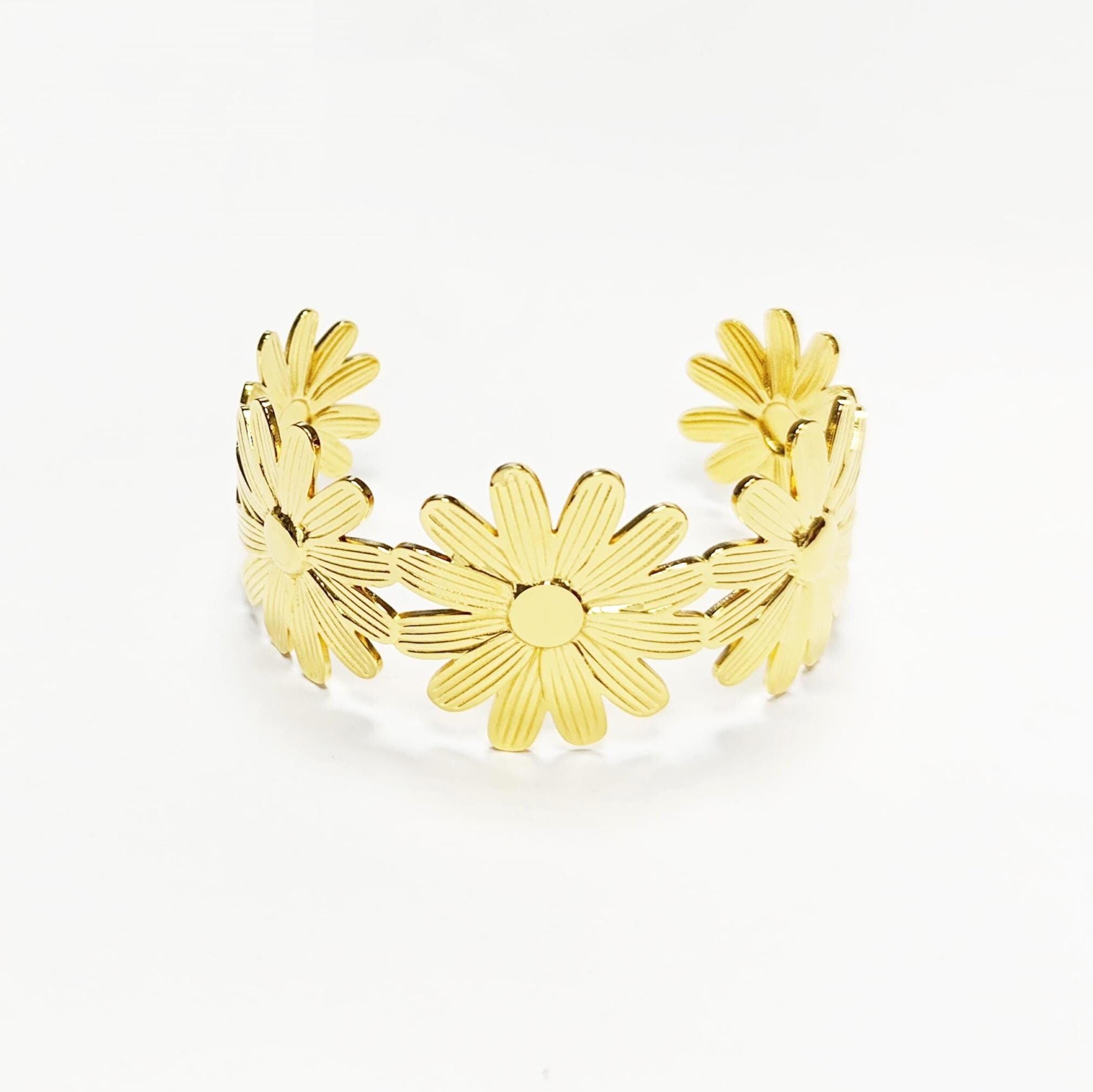 Daisy Flower Cuff Bracelet • 18K Gold Filled • Statement Nature Inspired Open Bangle • Spring Summer Flowers Jewelry • Woman Floral Gift