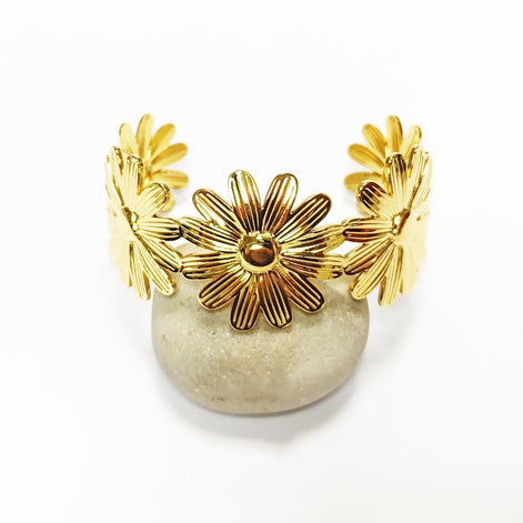 Daisy Flower Cuff Bracelet • 18K Gold Filled • Statement Nature Inspired Open Bangle • Spring Summer Flowers Jewelry • Woman Floral Gift