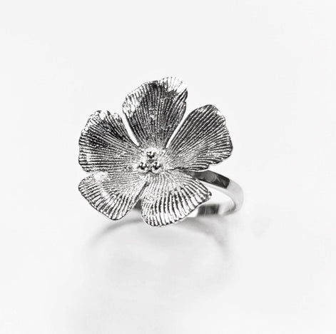 Cherry Flower Ring, Sterling Silver, STURDY Daisies Petals Country Flowers Ring, Blossom Floral Jewelry, Spring Summer Bloom, Nature Gift