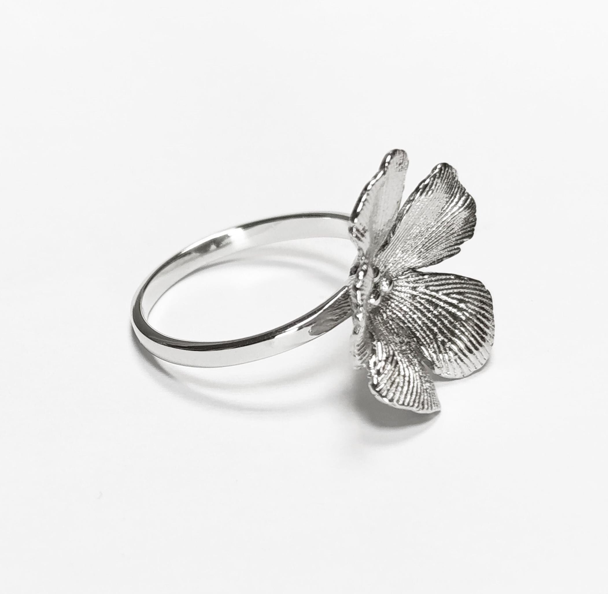 Cherry Flower Ring, Sterling Silver, STURDY Daisies Petals Country Flowers Ring, Blossom Floral Jewelry, Spring Summer Bloom, Nature Gift
