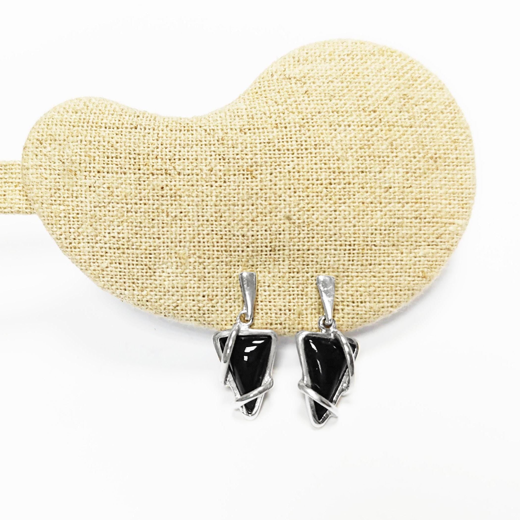 Triangle Onyx Earrings 925 Sterling Silver, Modern Dangle Onyx Stone Earrings, Unique Geometric Triangle Jewelry, Small Stone Earrings