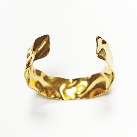 Hammered gold bangle • 18K fine gold • Wide textured open bracelet • Chic contemporary jewelry • Cuff bracelet Gift for women
