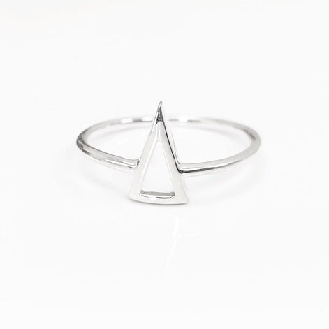 Delta Triangle Ring, Sterling Silver, Spike Ring, Chevron ring, Peak Ring, Arrow Ring, Arrow Headed Ring, Point Ring, Sharp Sterling Ring