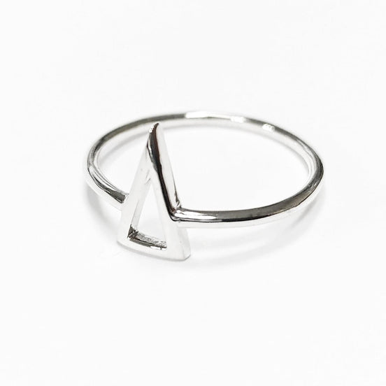 Delta Triangle Ring, Sterling Silver, Spike Ring, Chevron ring, Peak Ring, Arrow Ring, Arrow Headed Ring, Point Ring, Sharp Sterling Ring