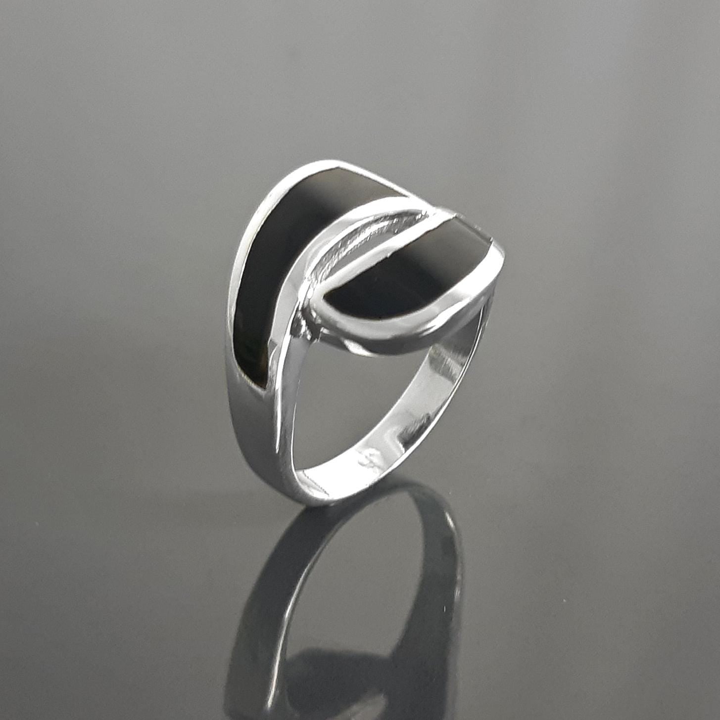 Black Waves Ring, Sterling Silver, Black Onyx Stone Jewelry, Modern Geometric Bypass Curved Comma Wave Design, Inlay Stones