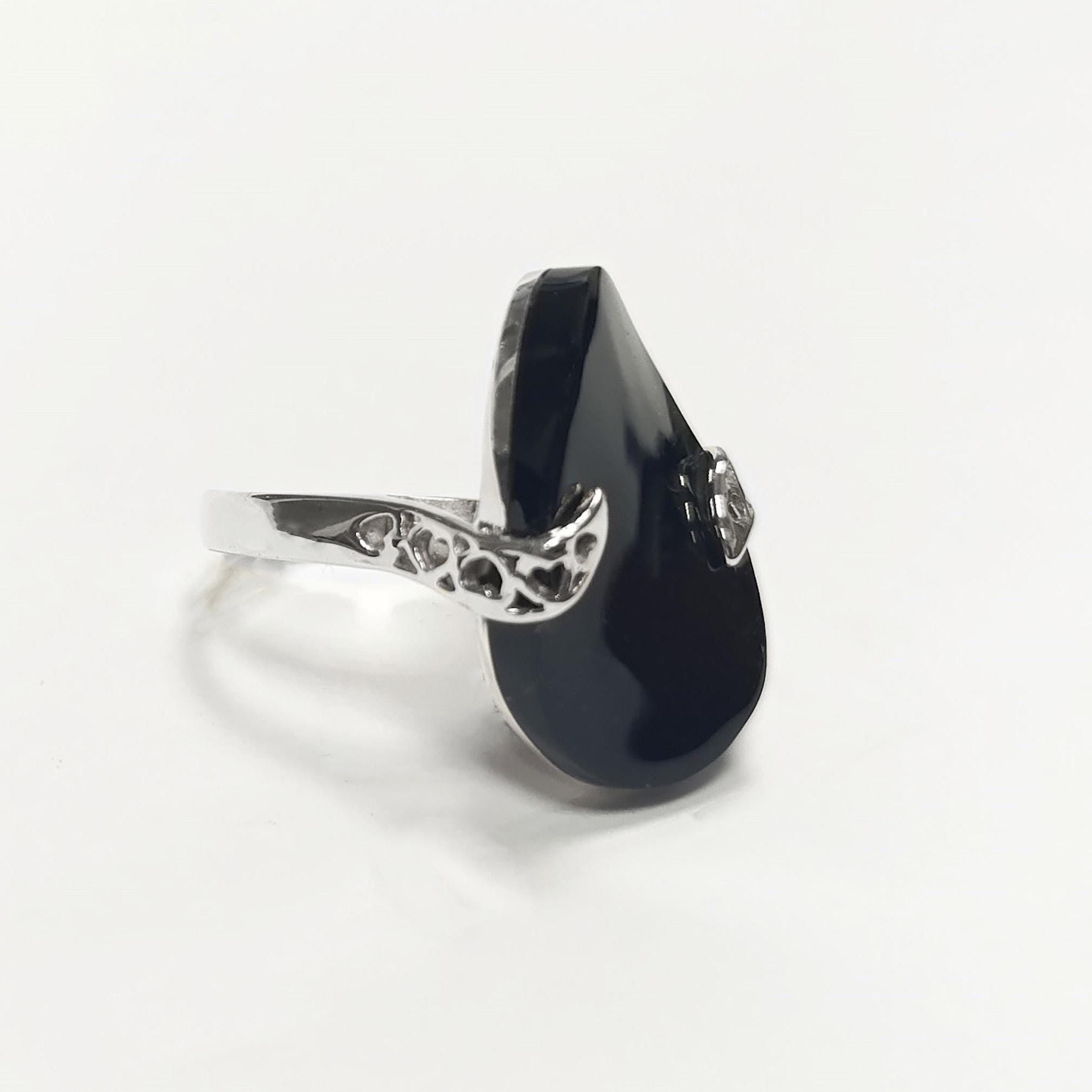 Black Onyx Filigree Ring, Twisted Stone, Sterling Silver