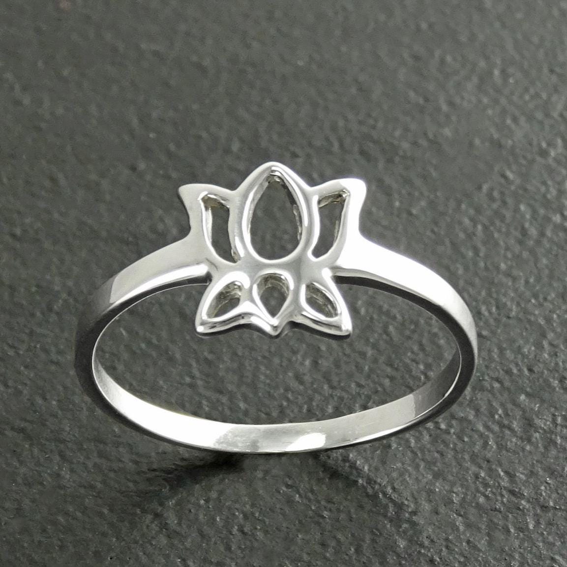 Flower Ring Sterling Silver, Dainty Lotus Ring, Lotus Zen Ring, Blooming Lotus Flower, Meditation ring, Namaste yoga jewelry, yoga Spiritual