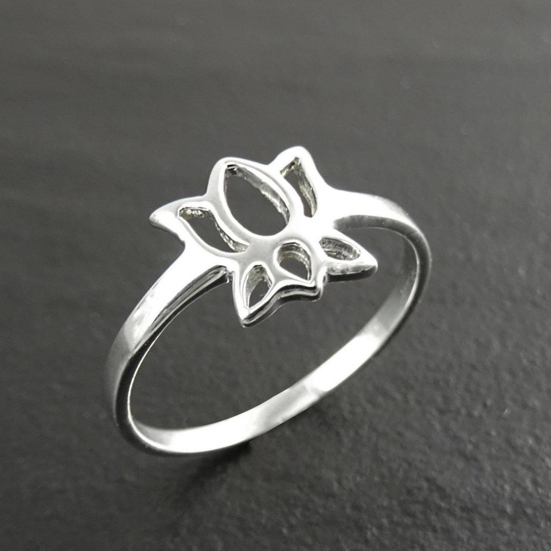 Flower Ring Sterling Silver, Dainty Lotus Ring, Lotus Zen Ring, Blooming Lotus Flower, Meditation ring, Namaste yoga jewelry, yoga Spiritual