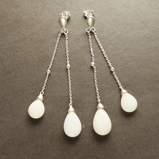 Agate Teardrop Earrings - Sterling Silver - Chainmaille Stones Earrings - Link earrings - White Agate Gemstone - white stone earrings
