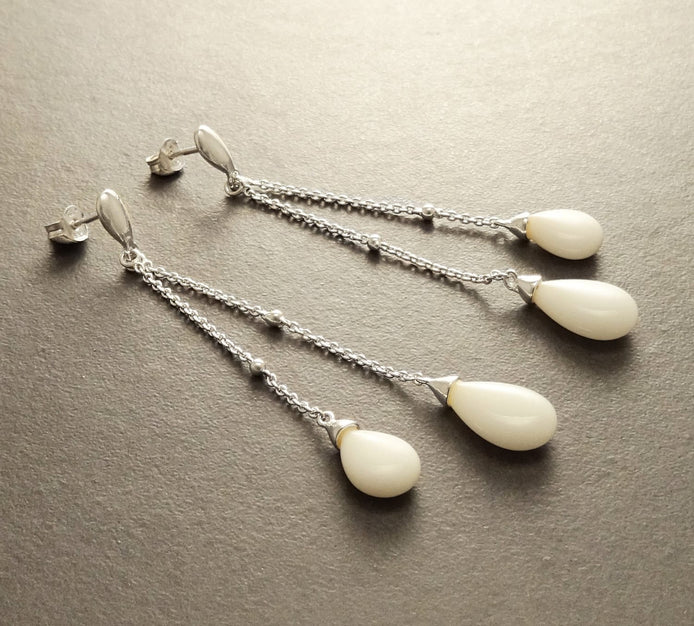 Agate Teardrop Earrings - Sterling Silver - Chainmaille Stones Earrings - Link earrings - White Agate Gemstone - white stone earrings
