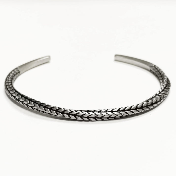Open Rope Bangle • Stainless Steel • Modern Rigid Bracelet • Minimalist Unisex Jewelry • Slim Cuff