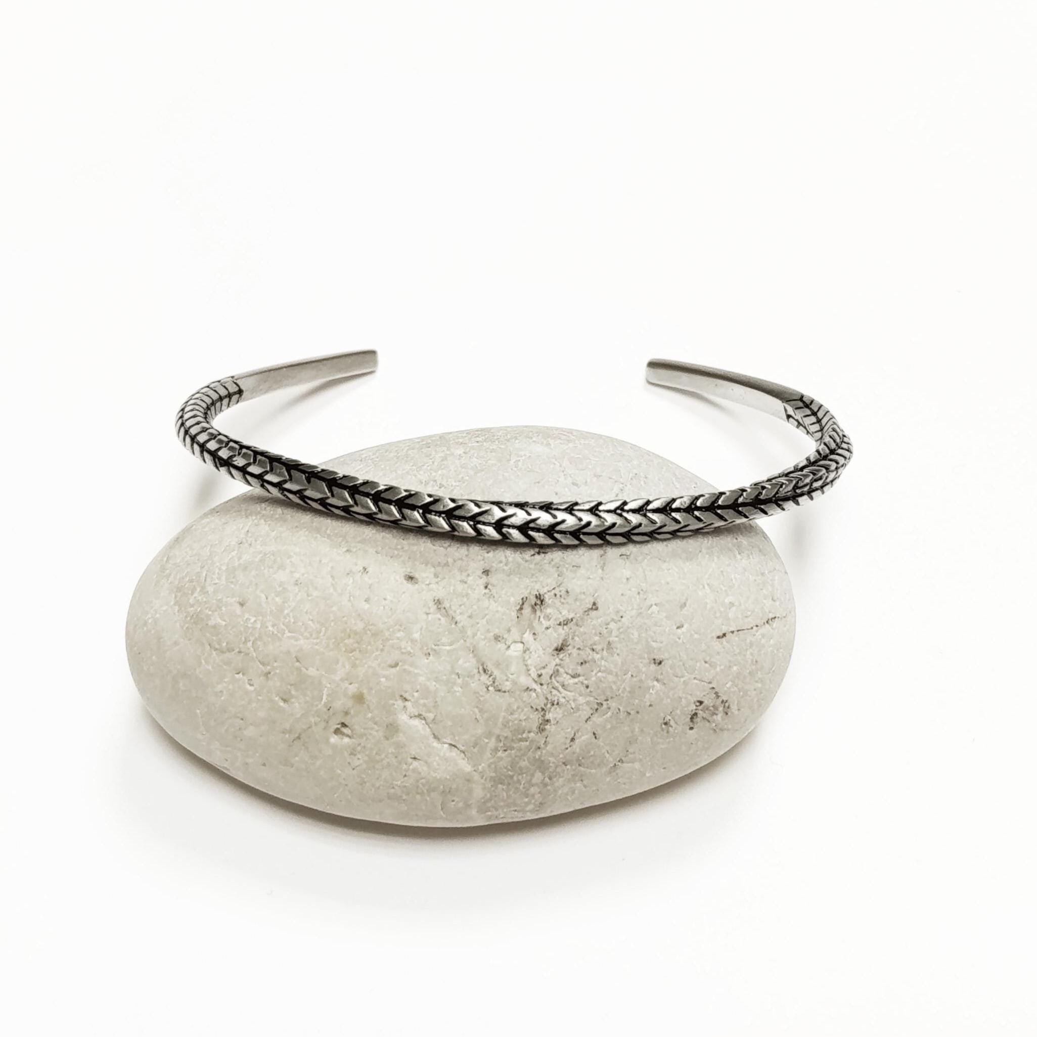 Open Rope Bangle • Stainless Steel • Modern Rigid Bracelet • Minimalist Unisex Jewelry • Slim Cuff