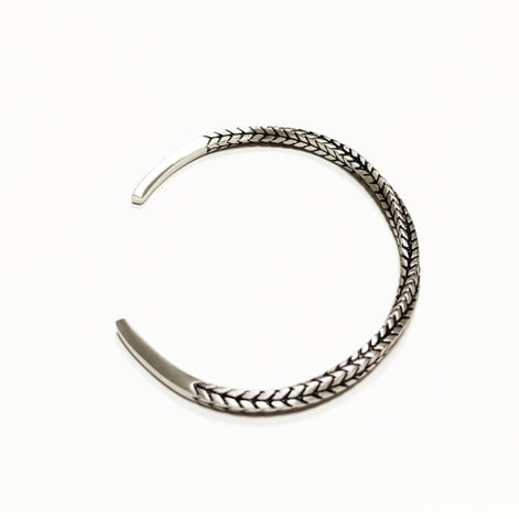 Open Rope Bangle • Stainless Steel • Modern Rigid Bracelet • Minimalist Unisex Jewelry • Slim Cuff