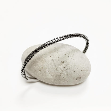 Open Rope Bangle • Stainless Steel • Modern Rigid Bracelet • Minimalist Unisex Jewelry • Slim Cuff