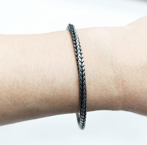 Open Rope Bangle • Stainless Steel • Modern Rigid Bracelet • Minimalist Unisex Jewelry • Slim Cuff