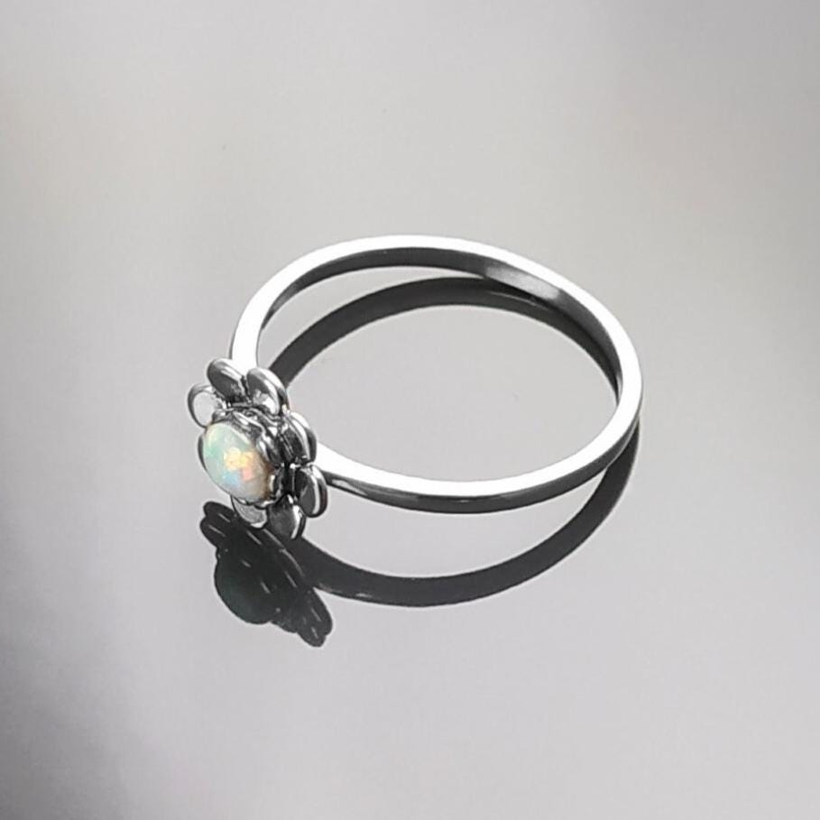 925 Opal Flower Ring, Sterling Silver, Fiery Opal Stone Jewelry, Round White Fire Rainbow Stone Ring, October Birthstone