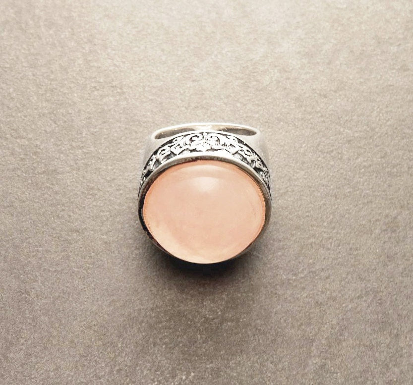 Rose Quartz Sterling Silver Ring, Vintage Victorian Design, Statement Pink Vintage Designed Pattern
