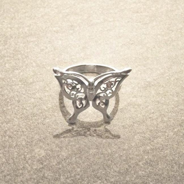 Butterfly Ring, Sterling Silver, Filigree Ring, Butterfies Pattern Ring, Boho Ring, Insect Jewelry, Nature Ring, Great Butterfly Wings Ring