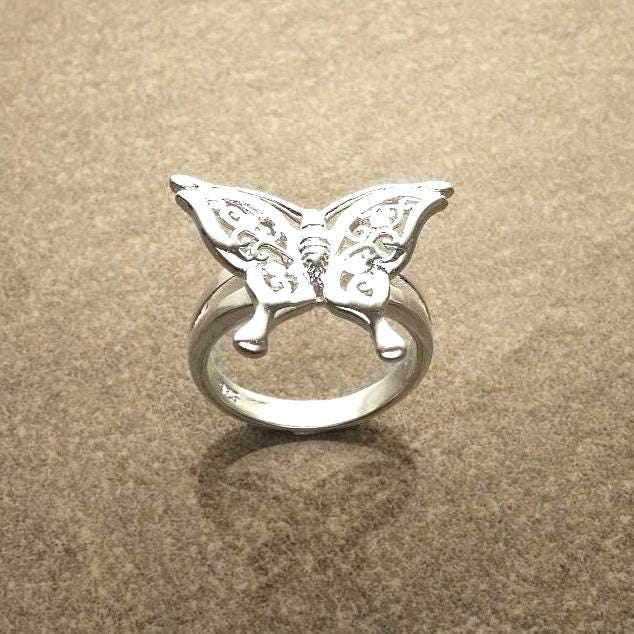 Butterfly Ring, Sterling Silver, Filigree Ring, Butterfies Pattern Ring, Boho Ring, Insect Jewelry, Nature Ring, Great Butterfly Wings Ring