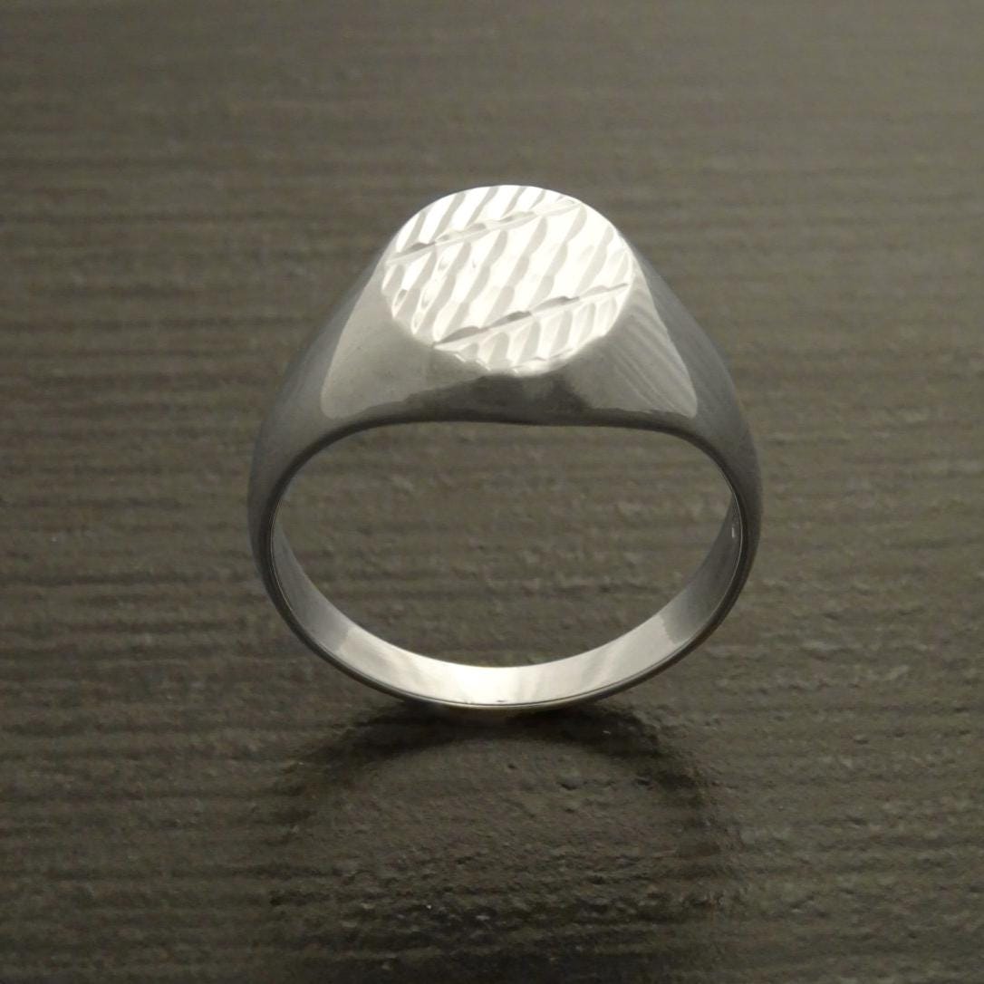 Mens Signet Ring 925, Sterling Silver jewelry, Light hollow Classic men’s signet, Engraved diamond Lines, man gift, Father's Day idea