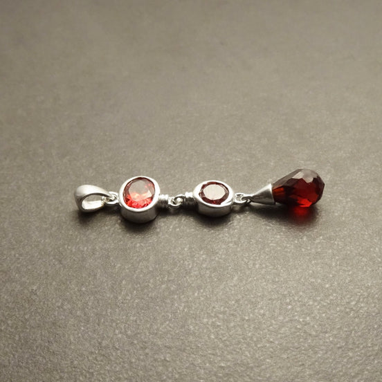 Garnet Red Pendant • 925 Sterling Silver • January Birthstone