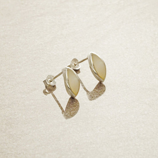 White Shell Stud Earrings, Sterling Silver Earrings, Genuine Mother of Pearl , Almond Shape, Minimalist Pearl Earrings, Dainty Earrings