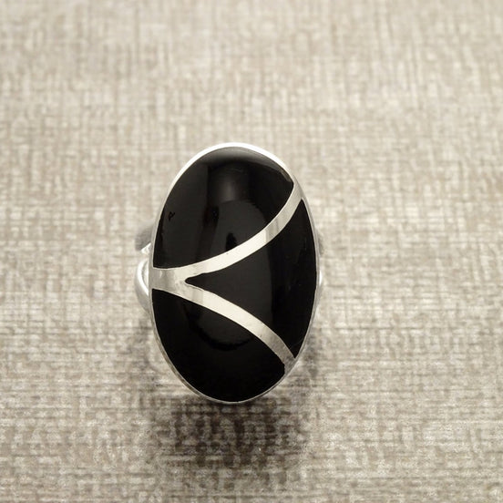 Black Oval Ring, Sterling Silver, Onyx Stone jewelry, Modern Geometric Stones Design, Woman Modern Gemstone Ring