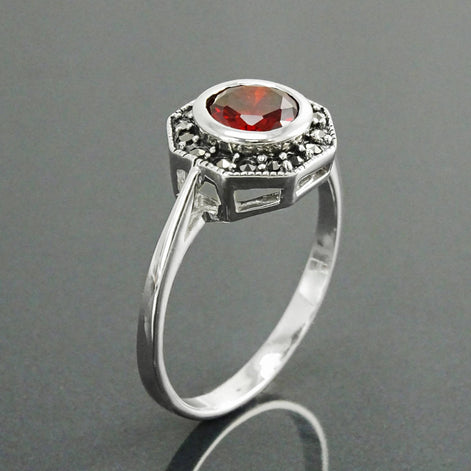Vintage Red Ring, Sterling Silver, Octagonal Marcasite Stones Ring, Garnet Color Stone (Cz), Dainty Retro Red Stone Rings, Medieval Jewelry