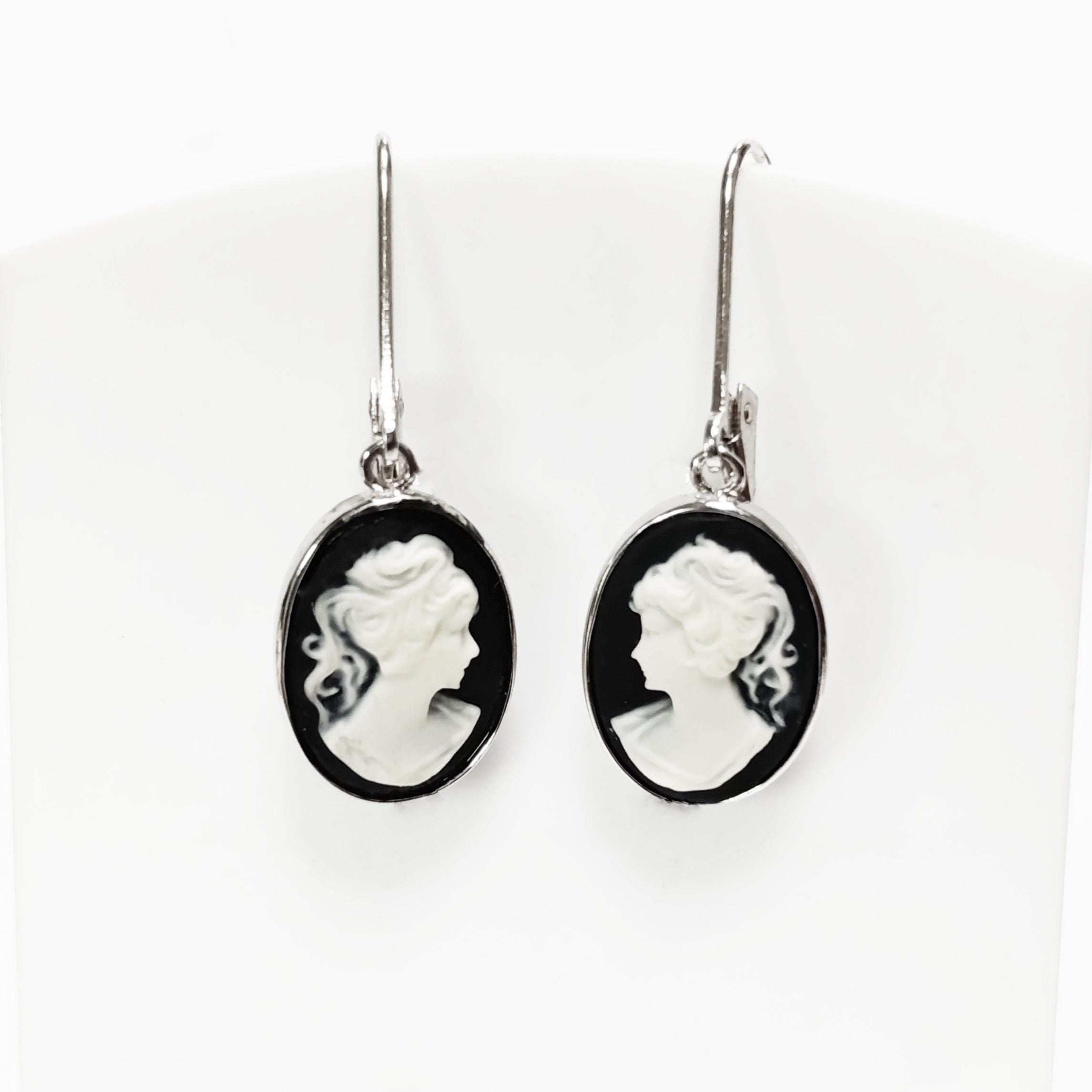 Cameo Earrings, Sterling Silver Black and white oval resin stone, woman face portrait cameo, Vintage Victorian Jewelry, Lever back Earrings