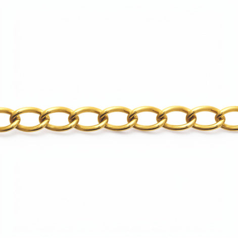 Focus view of a Chunky Curb Chain Bracelet closed, with a studio white background
Product type: bracelet
Material:  18K Gold Filled, stainless steel base
Color: yellow gold
Style: unisex, modern, bold, minimalist
Design details: oversized oval curb links, polished finish, chunky chain silhouette, lobster clasp, extender chain
Best for: everyday wear, statement styling, gifting, layering, men, women, unisex jewelry lovers