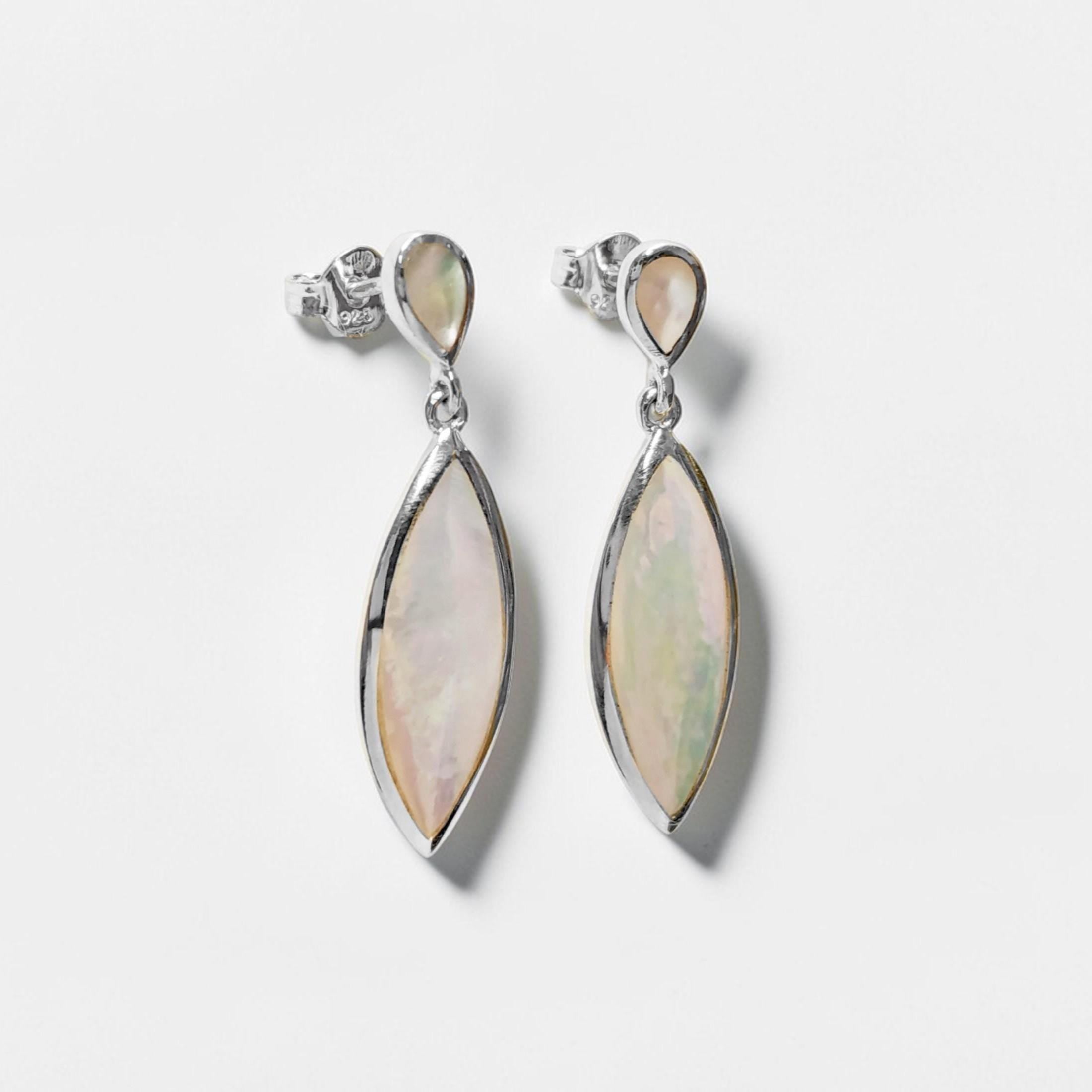 White Shell Dangle Earrings, Sterling Silver, Mother of Pearl, Pending Earrings Pendant Set, Modern Oval Stone Jewelry,