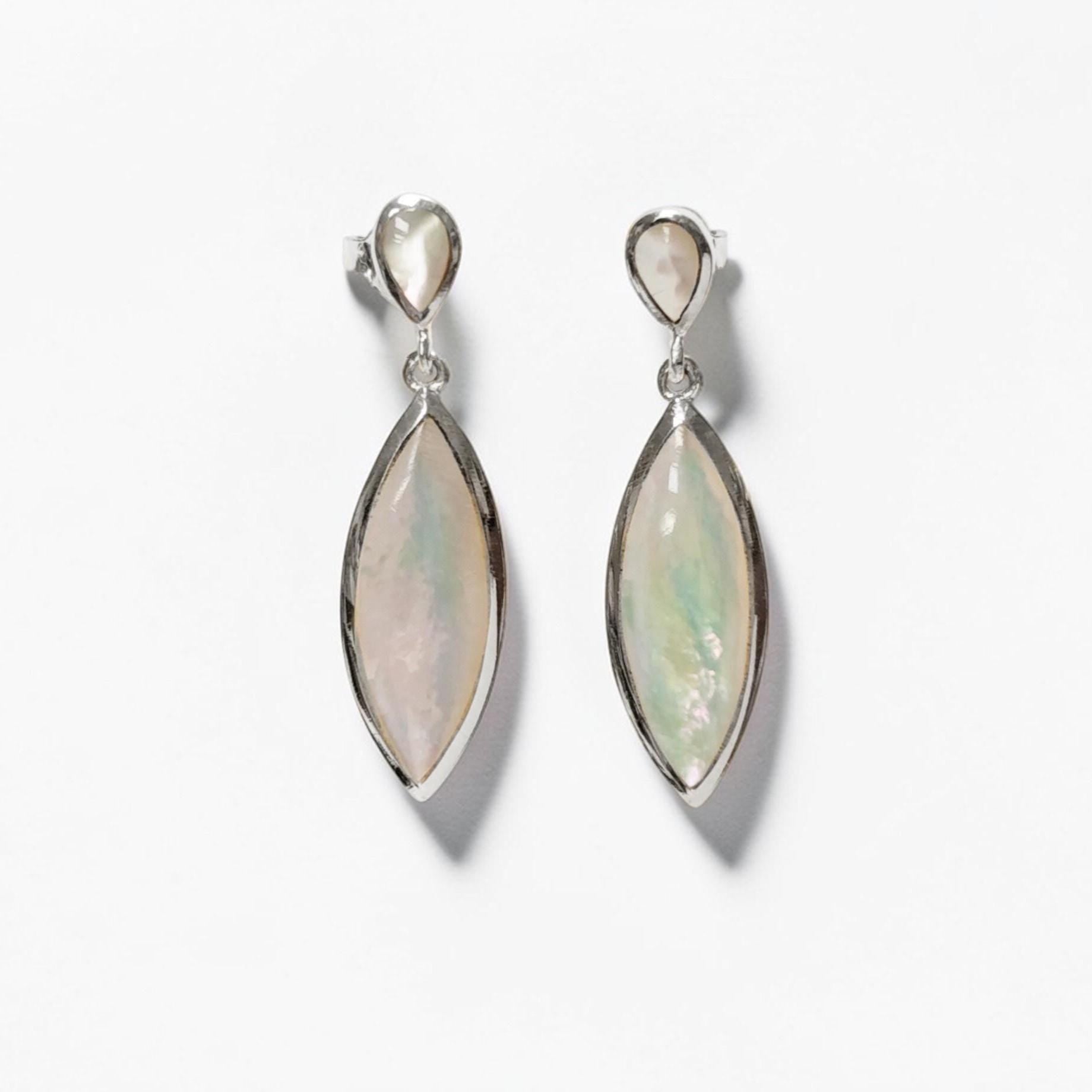 White Shell Dangle Earrings, Sterling Silver, Mother of Pearl, Pending Earrings Pendant Set, Modern Oval Stone Jewelry,