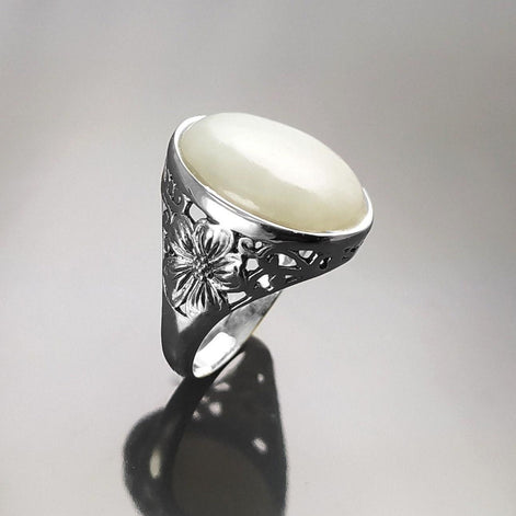 925 Green Jade Sterling Silver Ring, Vintage Filigree Design, Fantasy Silver Jewelry, Light Green Jade Stone Ring