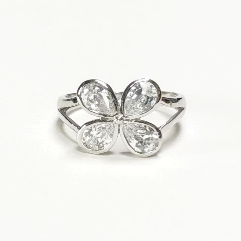 Sterling Silver Four-Leaf Clover Ring • Oval Sones CZ • Modern Jewelry