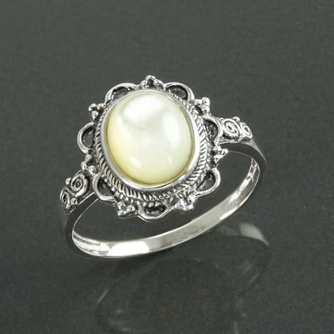 925 Mother of Pearl Ring, Sterling Silver, Real White MOP Ring, Dainty Stone Ring, Pretty Jewelry, Victorian Antique Ring, Boho Oval Ring