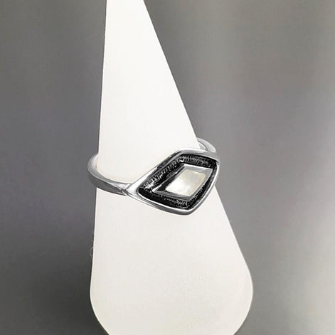 925 White Eye Ring, Sterling Silver, MOP Shell, Spiritual Positive Energy Shaman Protection Stone jewelry, Medicine Man Tribal Symbol