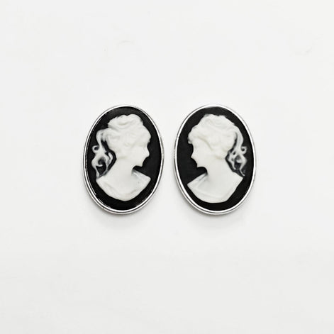 Cameo Earrings - Sterling Silver black and white oval resin stone - woman face portrait cameo - Vintage Victorian Jewelry - Studs Earrings