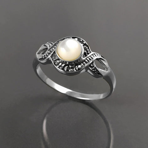 Retro Shell Ring, Sterling Silver, Waves Infinity Art Deco Marcasites Ring, Round Real Mother of Pearl, Antique Retro Inspired Stone Jewelry