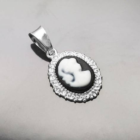 Cameo Pendant, Sterling Silver Black and white Resin stone Cameo, Vintage Victorian Jewelry, Small Cameo Charm, Small Antique Style Jewel
