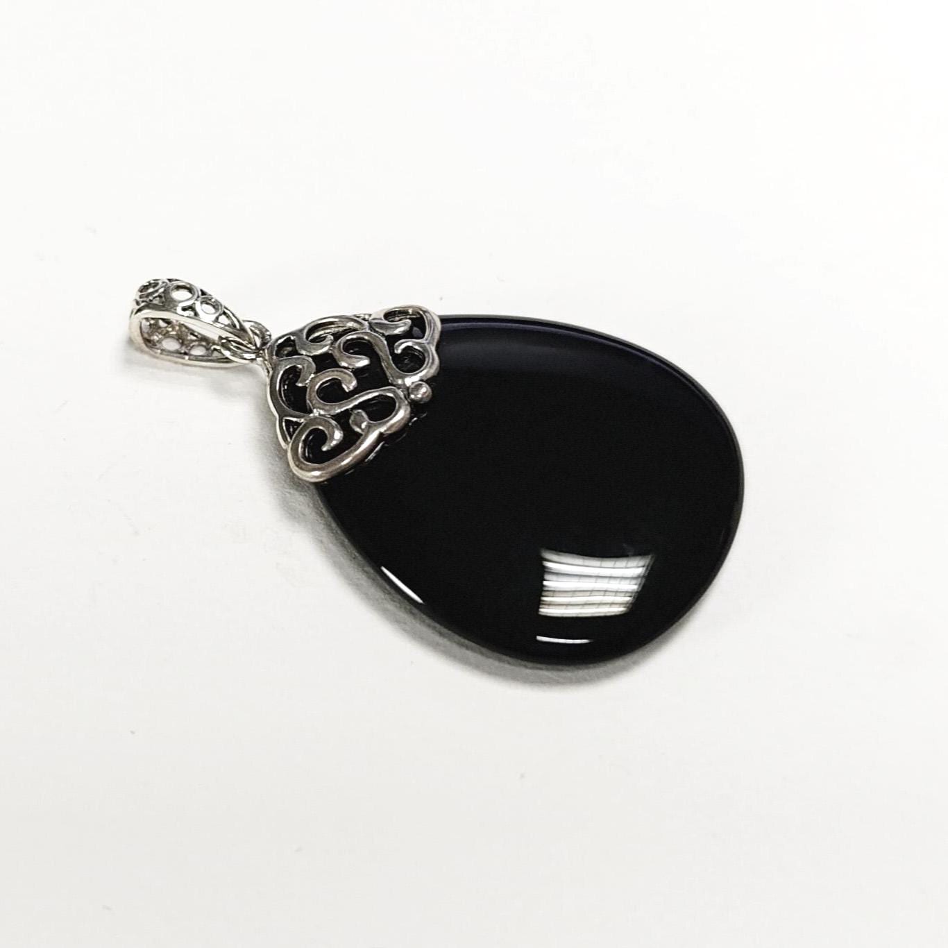 Black Stone Pendant, Sterling Silver, Onyx Oval Stone, Vintage Filigree Necklace, Teardrop Stone, Boho Jewelry, Antique Charm Necklace