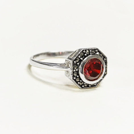 Vintage Red Ring, Sterling Silver, Octagonal Marcasite Stones Ring, Garnet Color Stone (Cz), Dainty Retro Red Stone Rings, Medieval Jewelry
