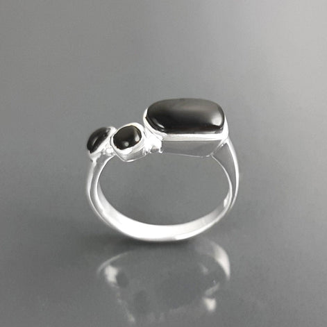 925 Sterling Silver Black Onyx Geometric Ring, Modern Gemstone Band Handmade, 3 Black Onyx Stones on a Ring