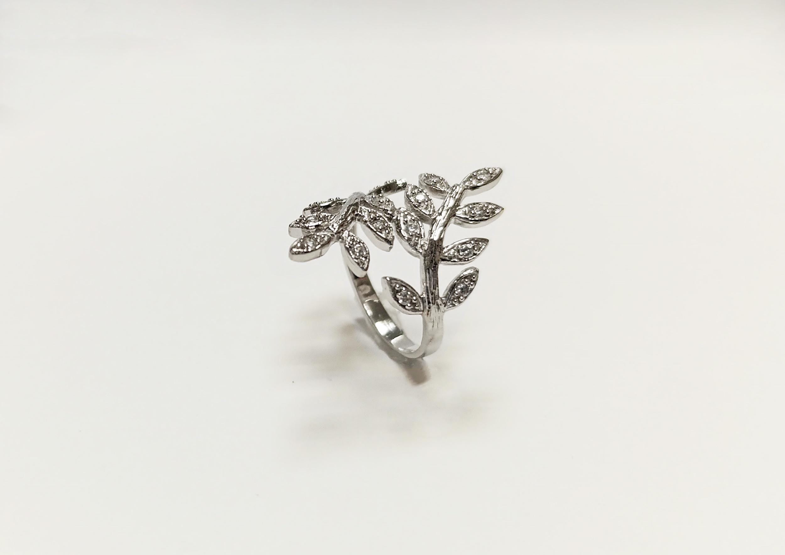 Sterling Silver Laurel Leaf Ring, Nature Inspired Plant Jewelry, Graduation Laurel Wreath Prize Award
